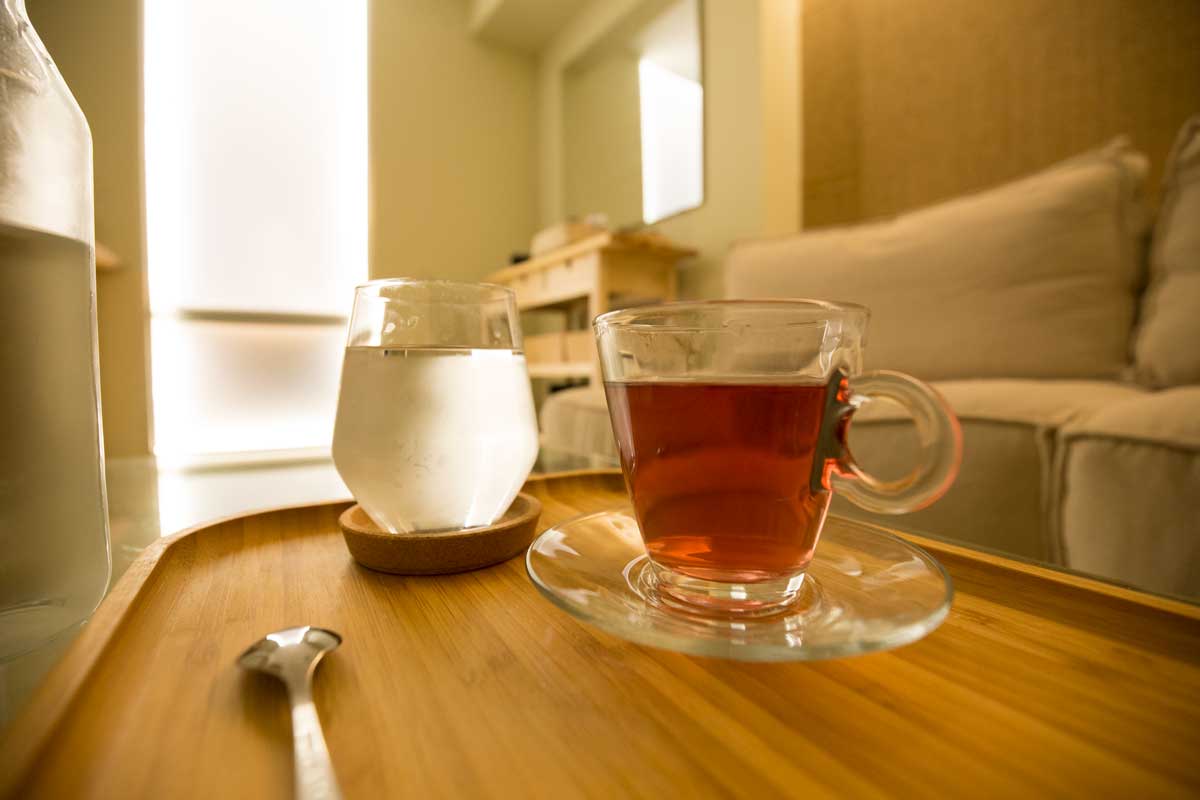 Τσάι με αρωματικά βότανα στο Relax Room για την φυσιολογική επαναφορά σου στην πραγματικότητα.